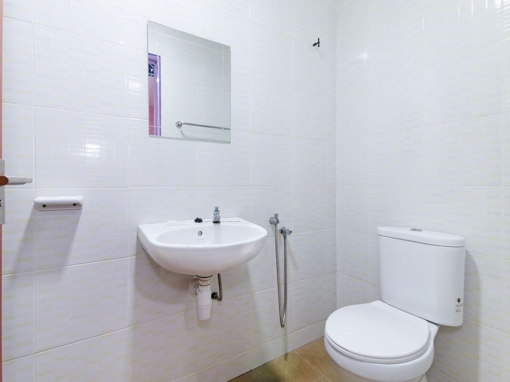 undefined OYO 410 Brickfields Park Hotel 7