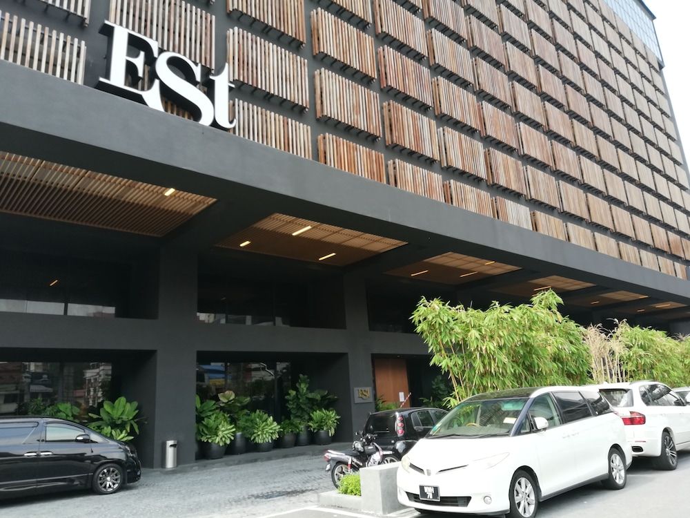 undefined The Establishment Suite by De Space 2