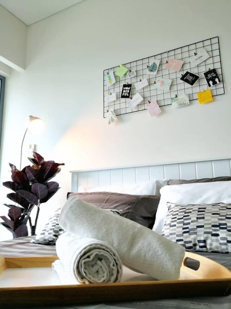 undefined Mercu Summer Suites by JJ Cozy Homes