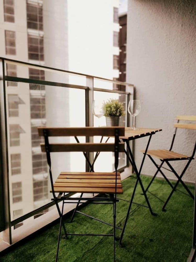 undefined Mercu Summer Suites by JJ Cozy Homes 6