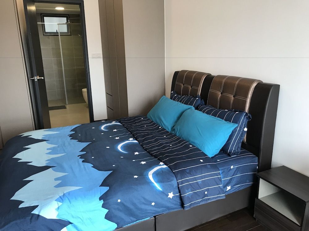 18 New Home KLCC Panoramic Condo, 2 Bedrooms - KLCC View (Unit 1) 3