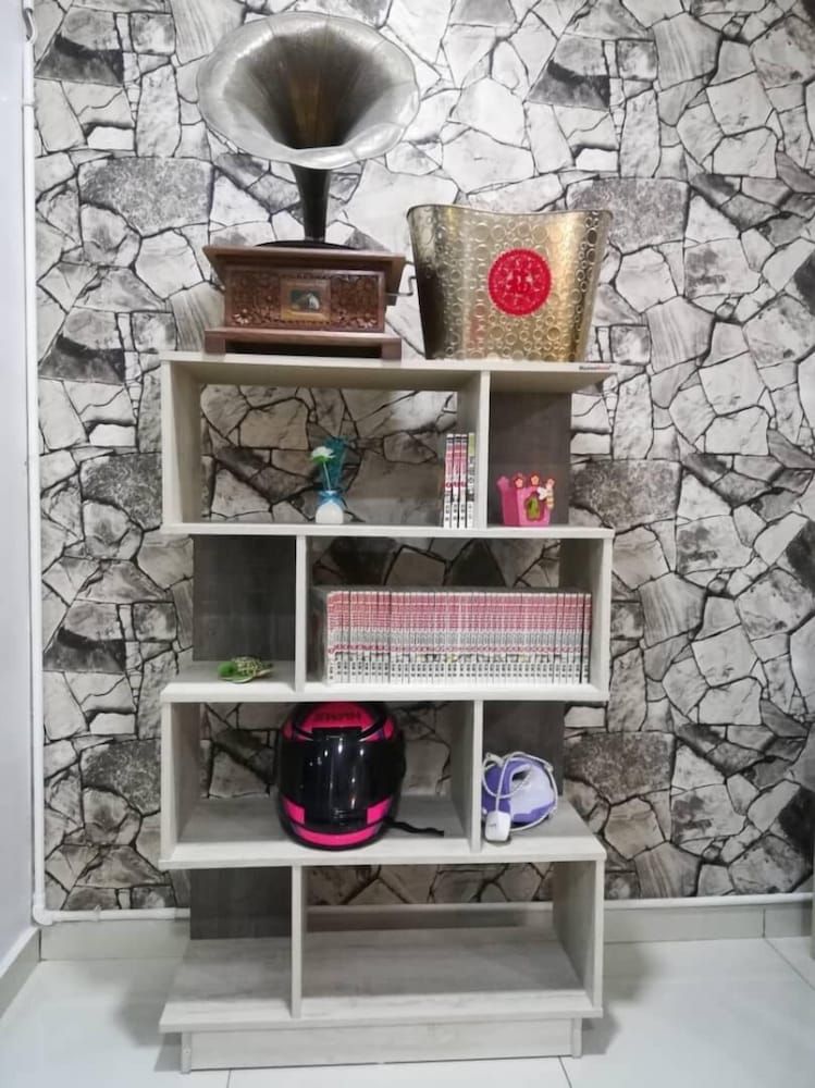 Kepong Spacious Vacation House House, 5 Bedrooms 11