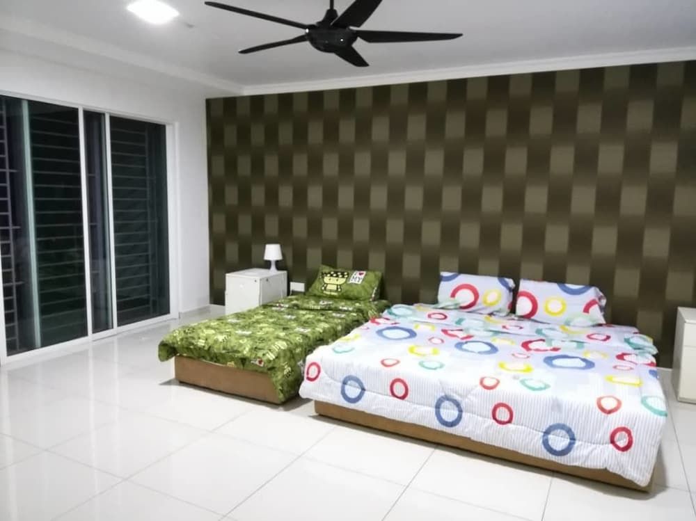 undefined Kepong Spacious Vacation House 6