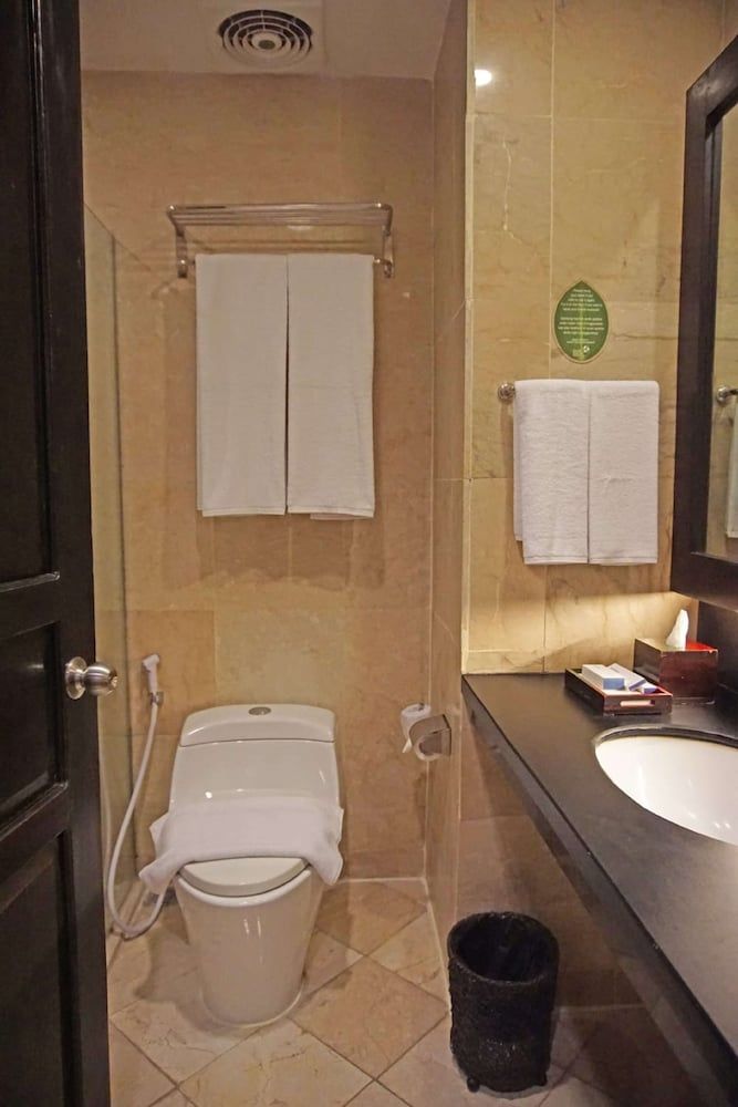 Best Western Resort Kuta Superior Room, 2 Twin Beds, Non Smoking, City View (Shower Only) 16