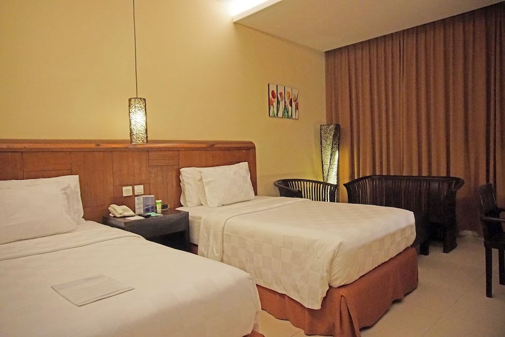 Best Western Resort Kuta Superior Room, 2 Twin Beds, Non Smoking, City View (Shower Only) 9