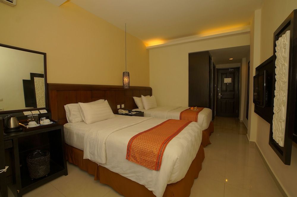 Best Western Resort Kuta Superior Room, 2 Twin Beds, Non Smoking, City View (Shower Only) 11