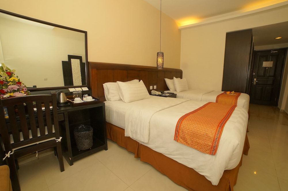 Best Western Resort Kuta Superior Room, 2 Twin Beds, Non Smoking, City View (Shower Only) 6