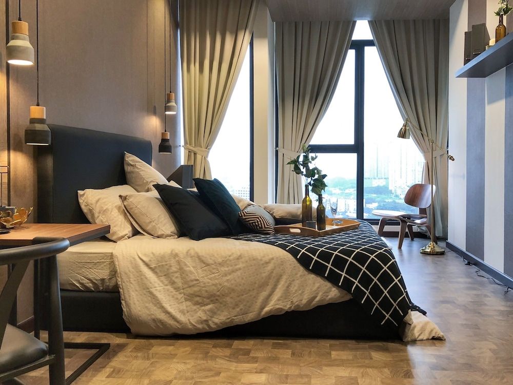 Expressionz Professional Suites by Luxurious Lifestyle Living Duplex 6