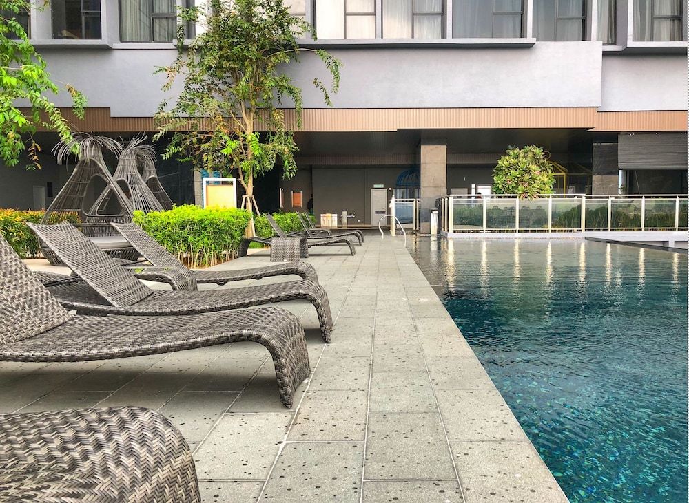 undefined Expressionz Professional Suites by Luxurious Lifestyle Living 8