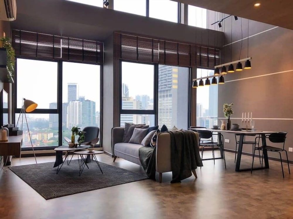 undefined Expressionz Professional Suites by SYNC 9