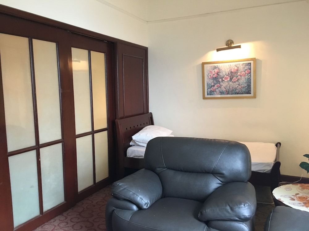 Times Square Residences By Alma Studio 5