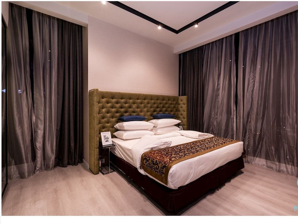 undefined Expressionz Professional Suites by KL101 8