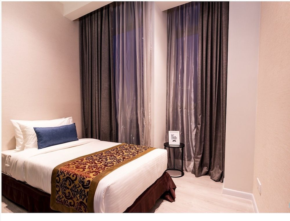 undefined Expressionz Professional Suites by KL101 10