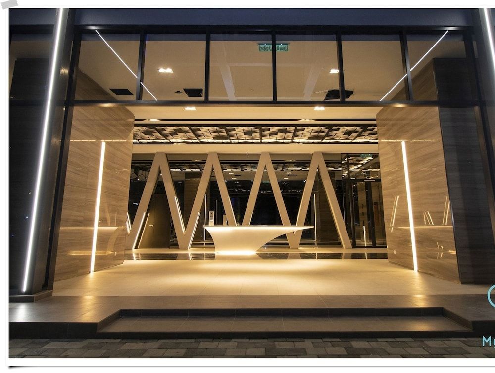 undefined Expressionz Professional Suites by KL101 4