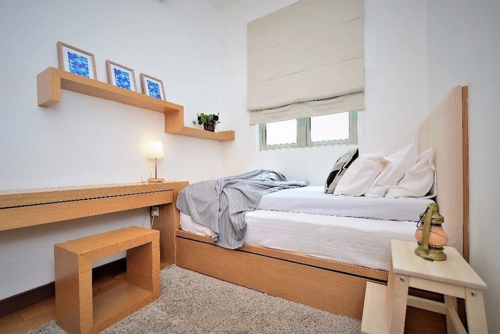 undefined Marc A-23-09 by SYNC 4