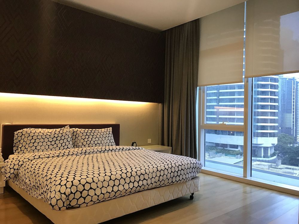 undefined LUMA At Platinum Suite 9