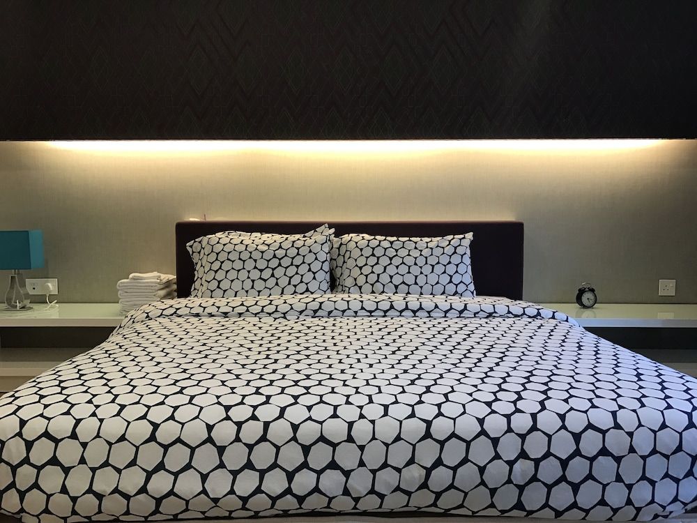 undefined LUMA At Platinum Suite 8