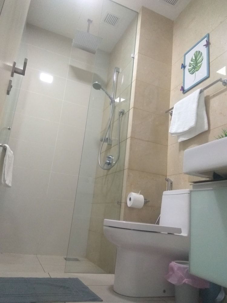 undefined The Reach 7