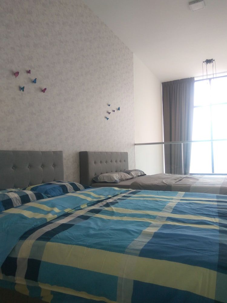 undefined The Reach 5