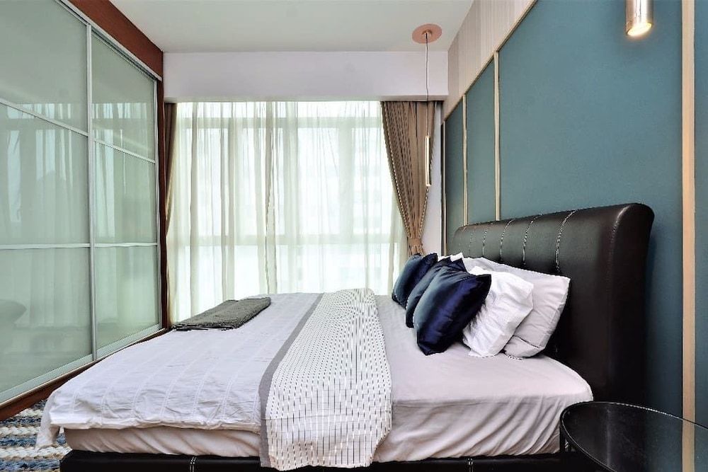 undefined Marc A-23A-10 by SYNC