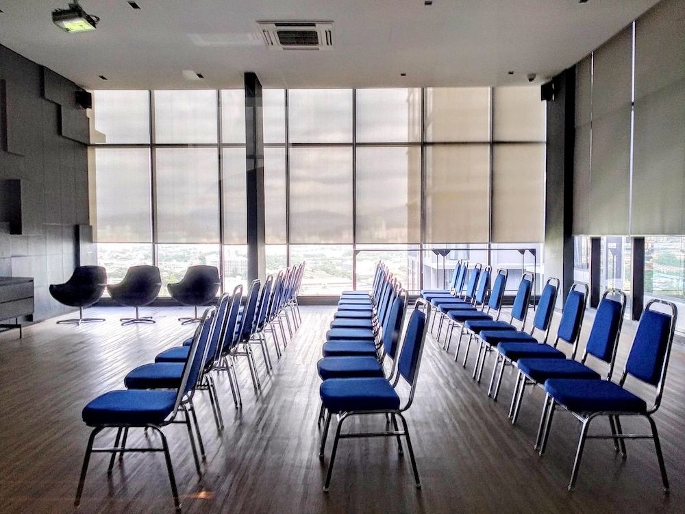 undefined Expressionz Professional Suites by iHost Homes 5