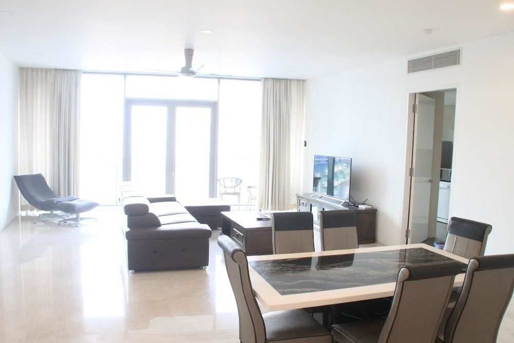 K Residence connected to KLCC Apartment, 2 Bedrooms 17