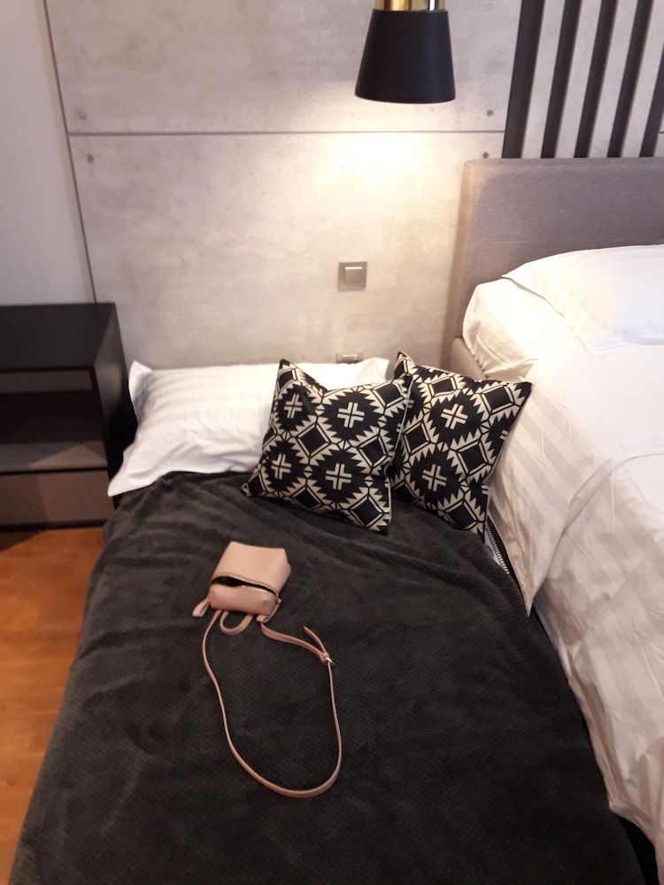 undefined 7Stonez Anggun Suites 3