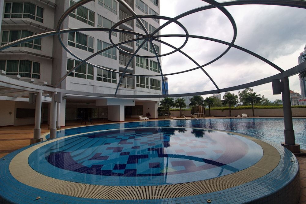 undefined OYO Home 501 Luxury 1BR Crest Condo 10