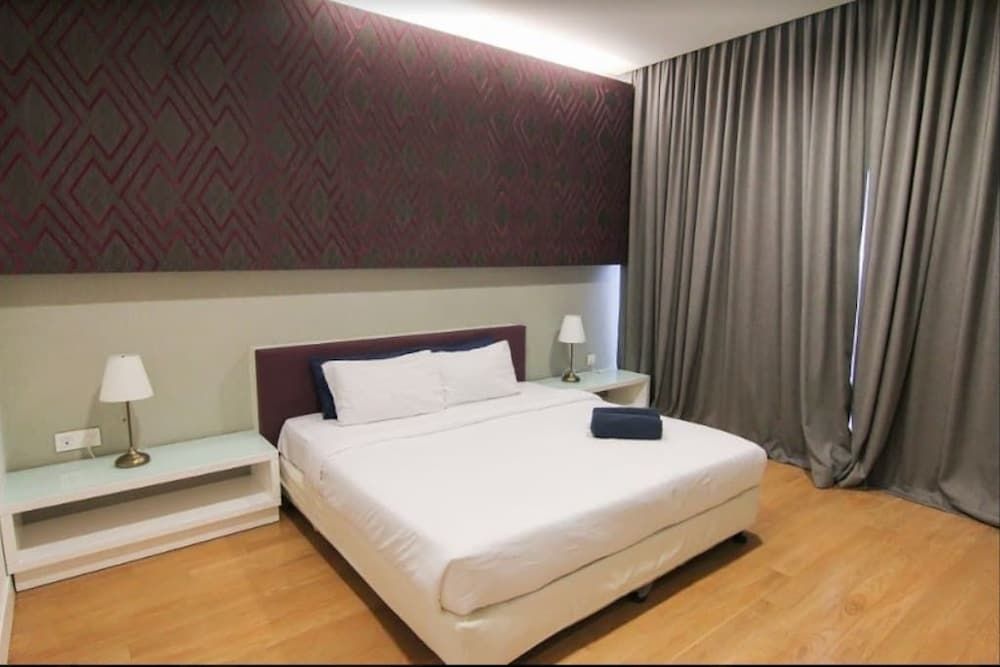 undefined Platinum Suites by SYNC 6