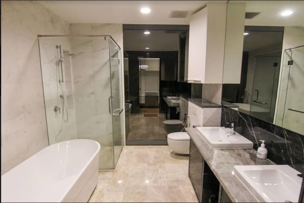 Platinum Suites by SYNC Apartment, 2 Bedrooms 11