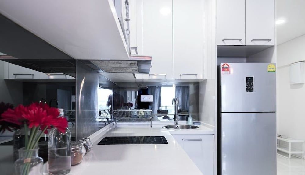 undefined S4 Designer Suites - KLCC - KL Tower - Netflix - WIFI 6