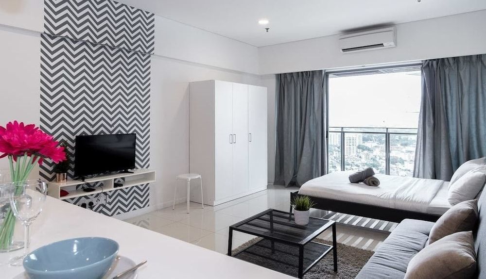 S4 Designer Suites - KLCC - KL Tower - Netflix - WIFI Studio 2