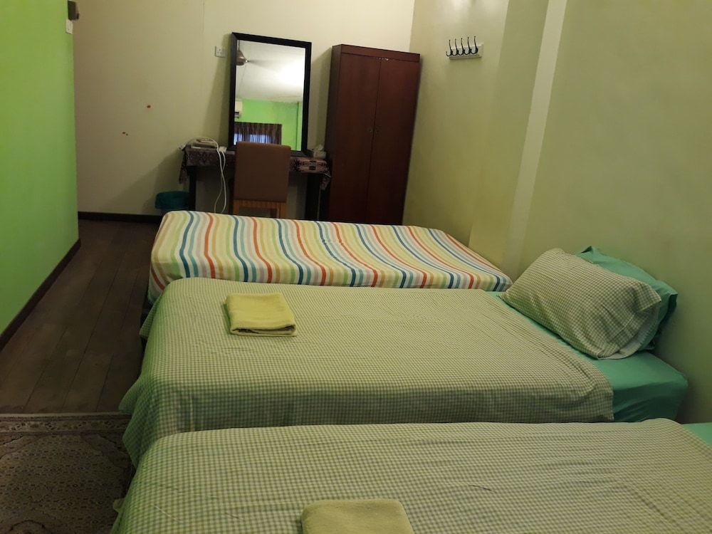 Sarang Vacation Homes Triple Room 5