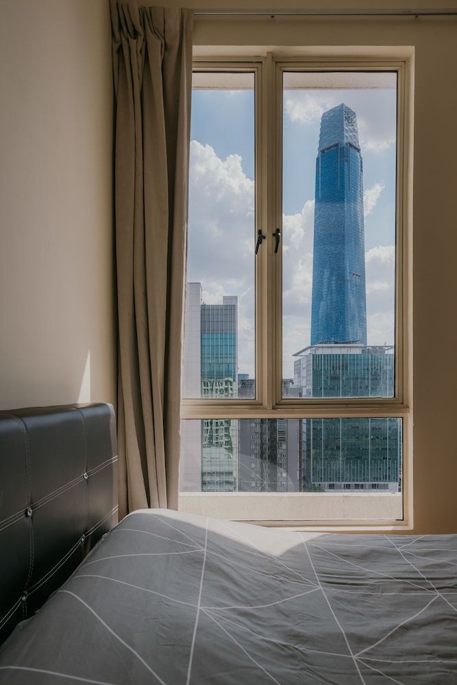 undefined Rex Ollie 231 TR Service Suites 6