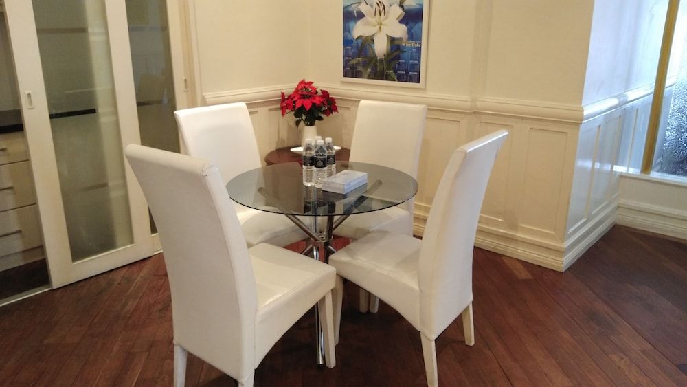 undefined Golden Service Suite At Times Square 7