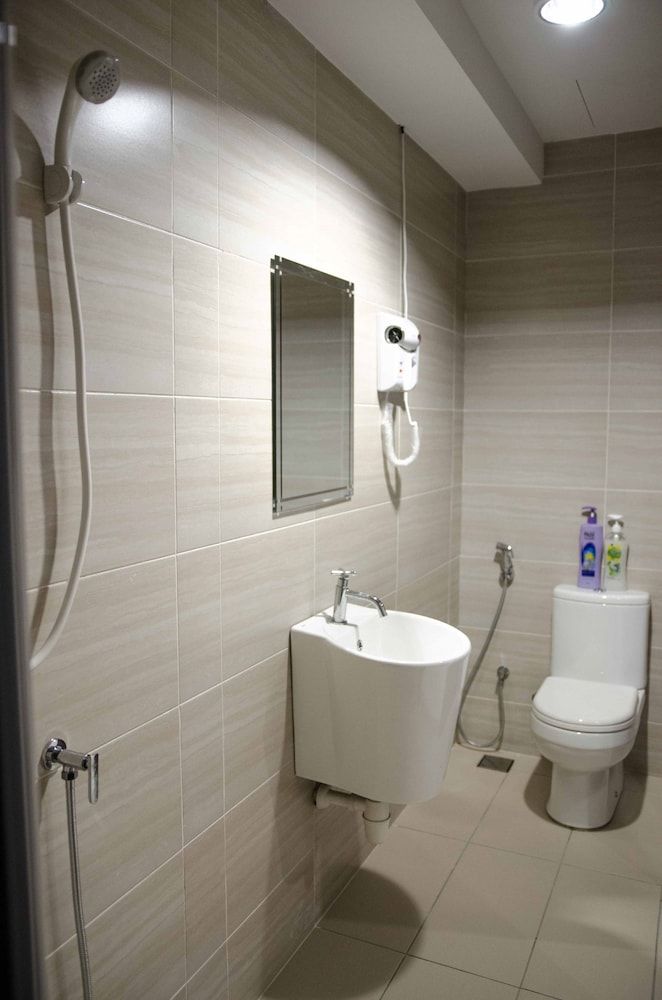 3 Towers Jalan Ampang by Feel Homes Studio with Two Beds 7