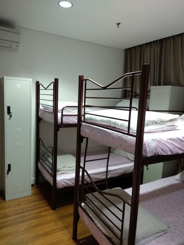 undefined Twin Towers Dorms - Hostel 10