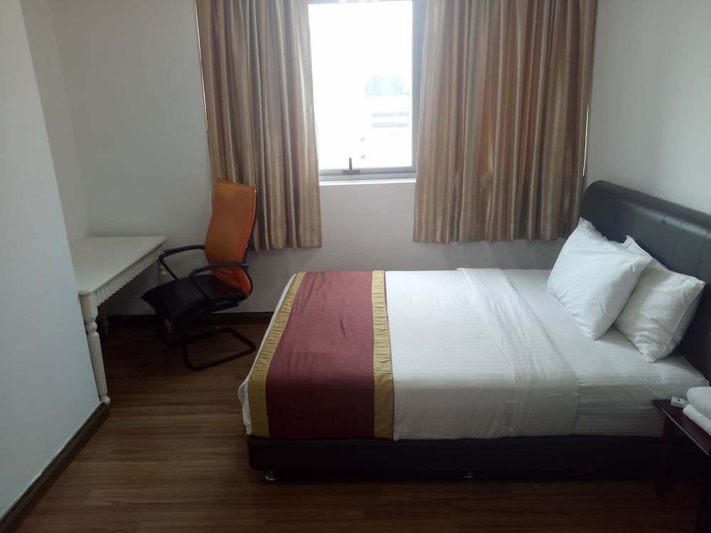 undefined Taragon Time Executive Serviced Suites 8