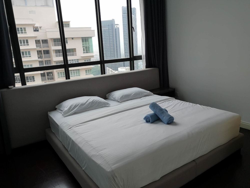 Setia Sky by Urban Homes 3R3B (Premium) 3