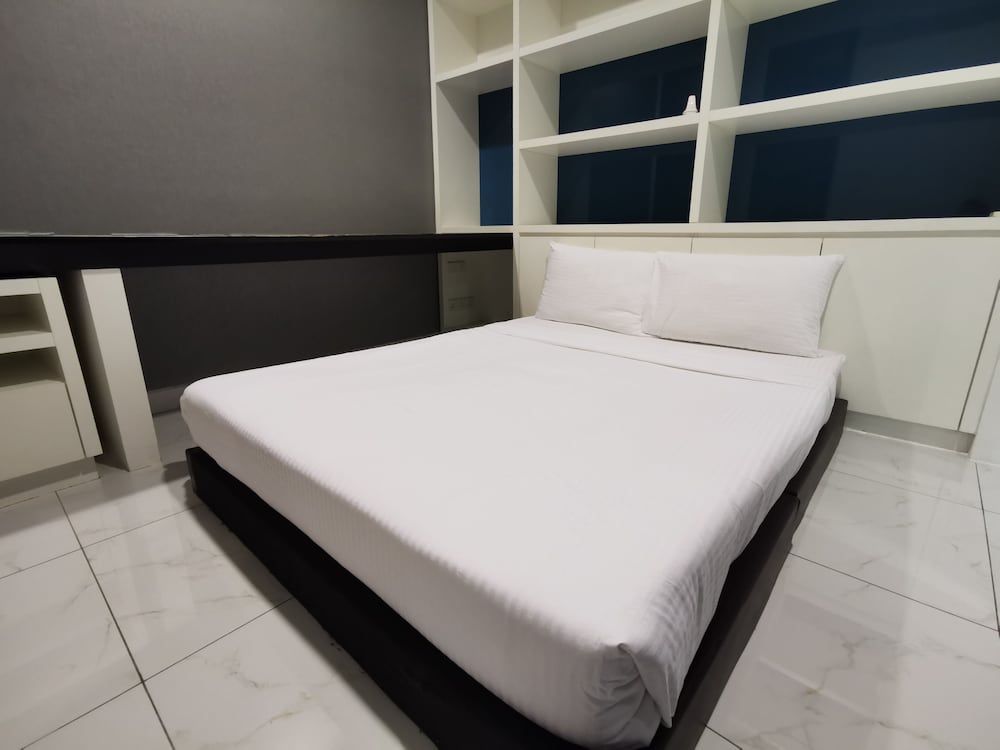 undefined MZ Suite at The Face Platinum Suites 9