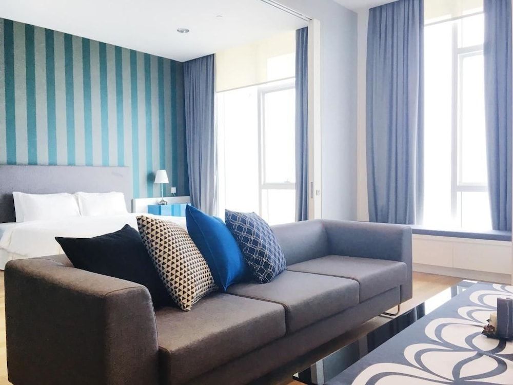 undefined Garden Suites at Platinum