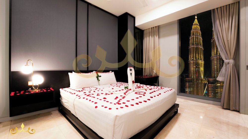 undefined Tropicana The Residence KLCC Golden Crown 2