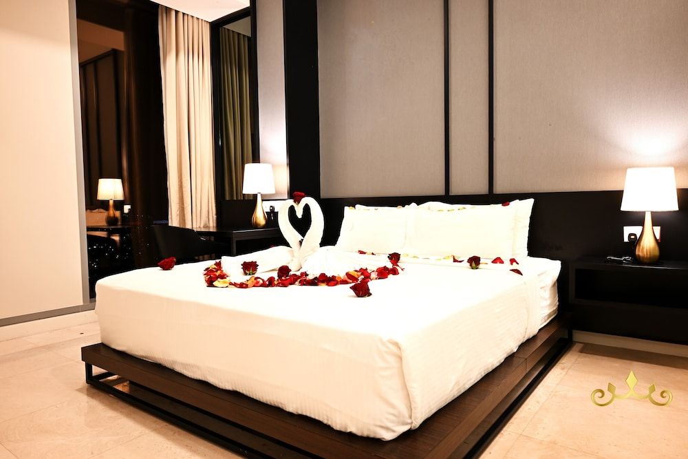 Deluxe Apartment, 1 Bedroom, City View (Economy)