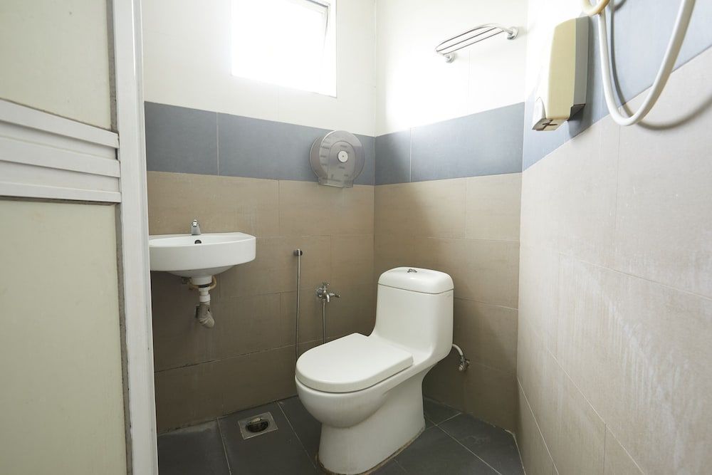 undefined Hotel Pritty 7