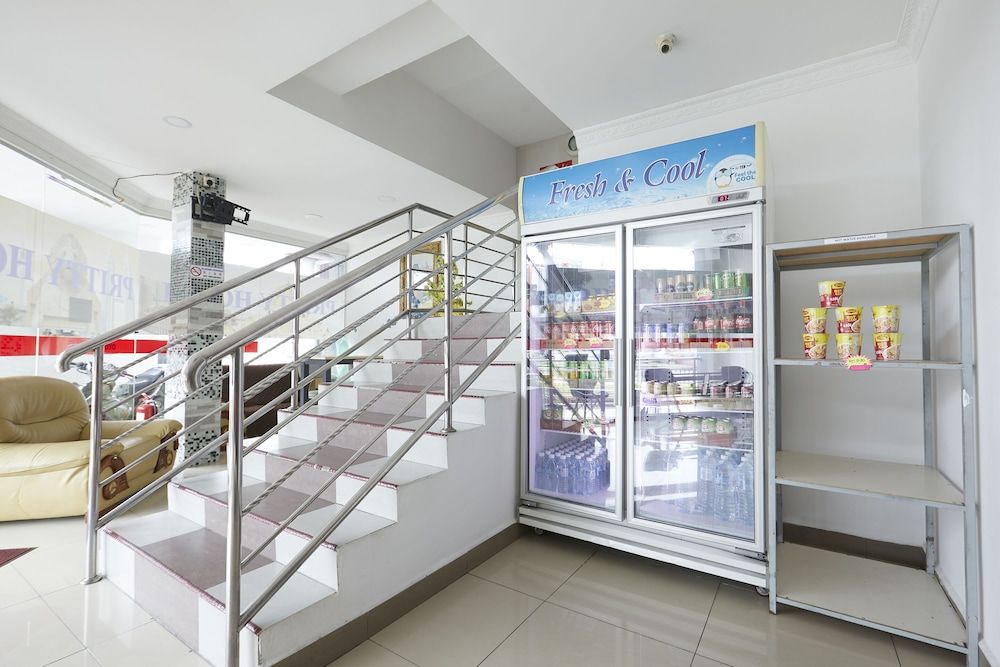 undefined Hotel Pritty 10