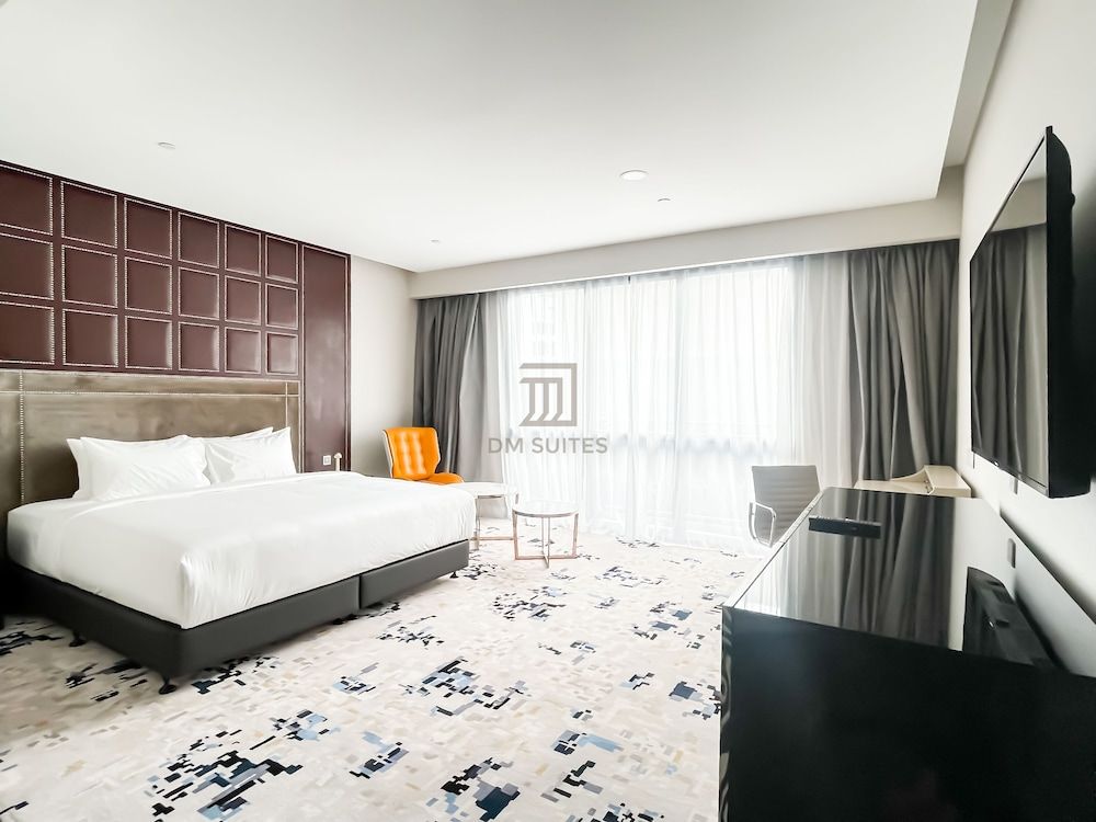 Luxury Premier King Suite