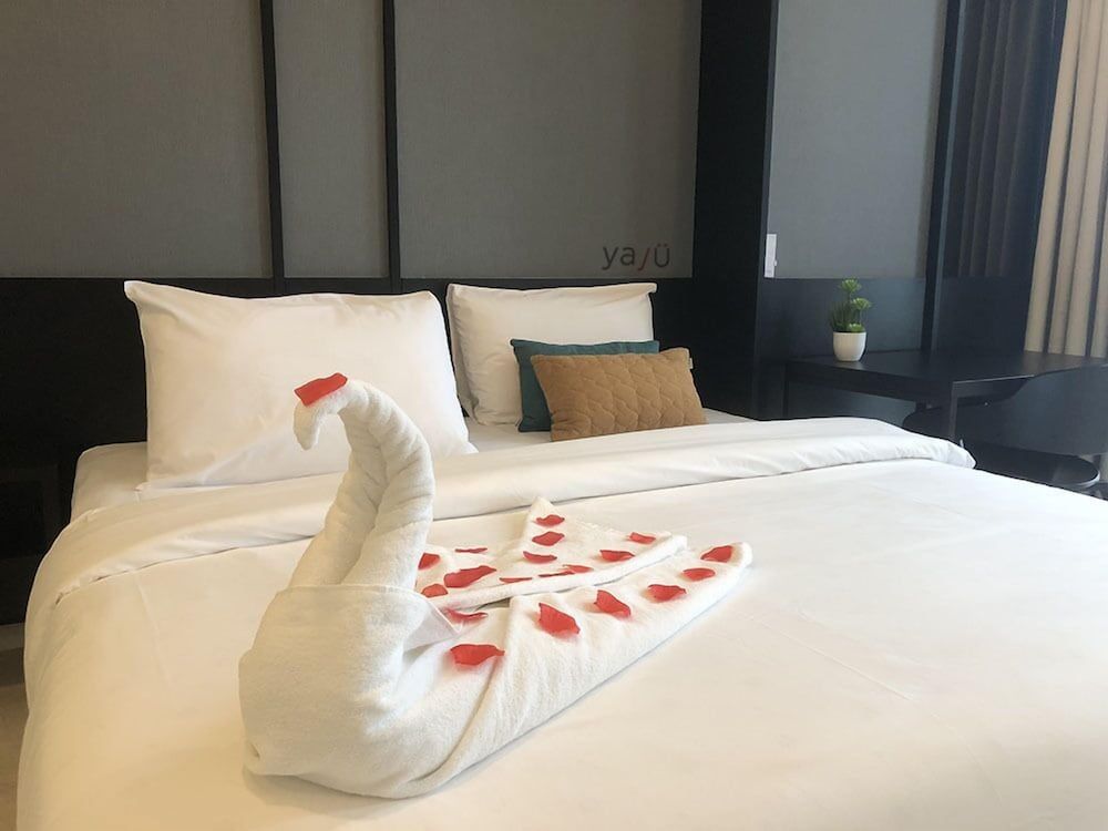 1 Bedroom Suite with City View