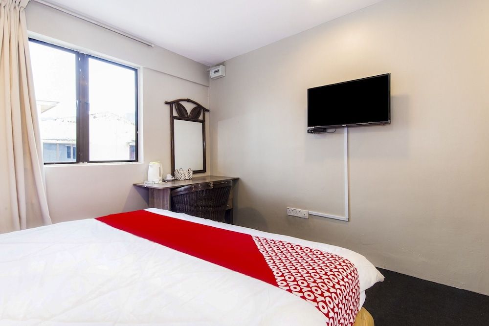 undefined OYO 90693 Sri Rampai Hotel 4