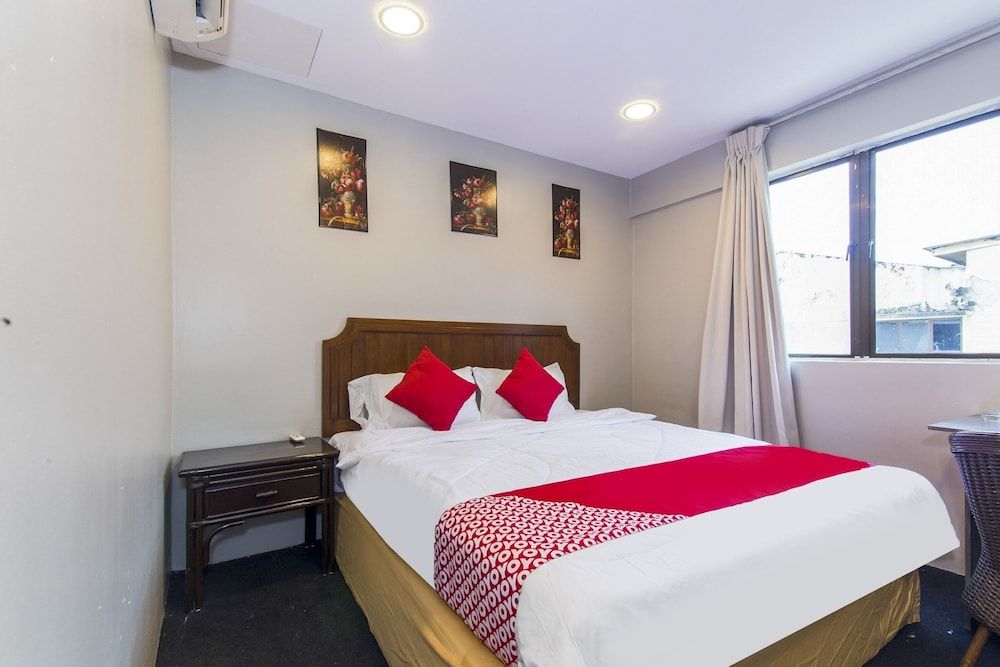 undefined OYO 90693 Sri Rampai Hotel 9