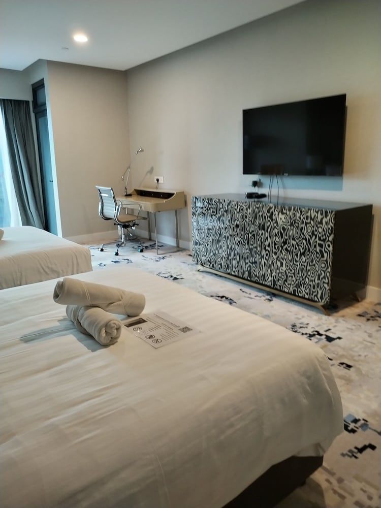 undefined Victory suites 8